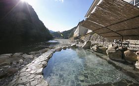 山水館 川湯まつや